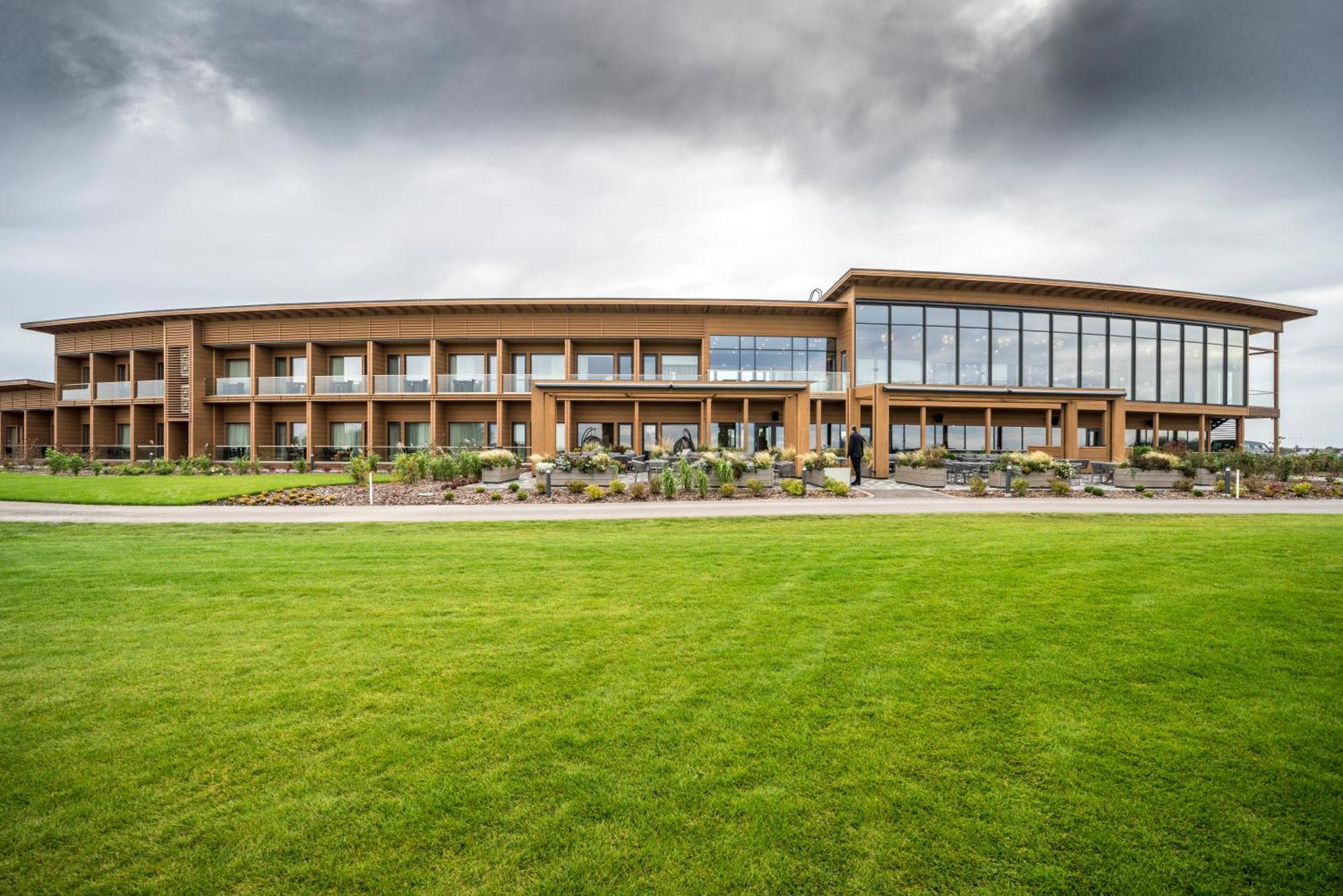 Jurmala Golf Club&Hotel Pinki ภายนอก รูปภาพ